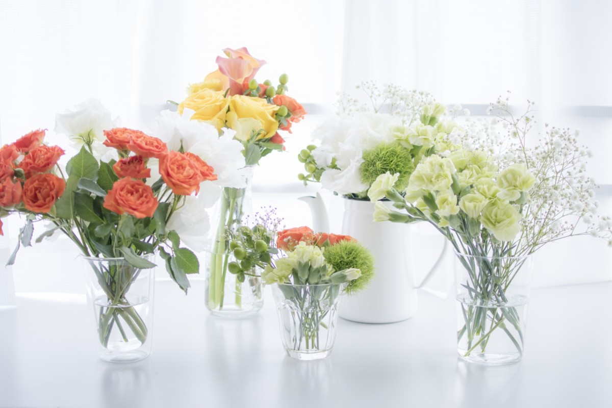 プレゼントされた花束はどう飾る おすすめの飾り方と長持ちさせるポイント フラワーショップサクマ